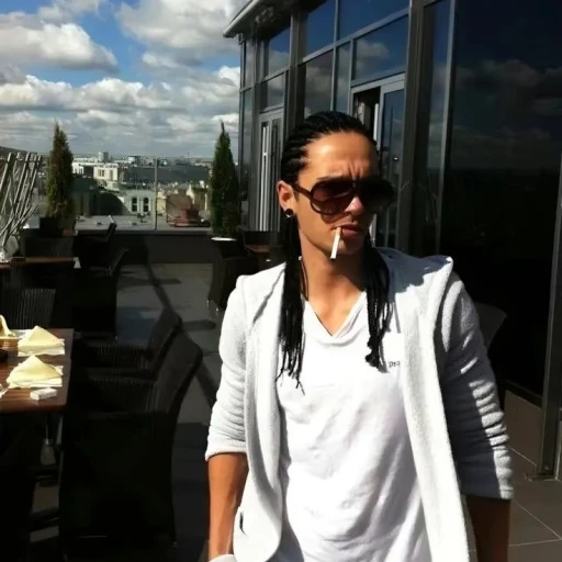 Tom Kaulitz— Are you okay?