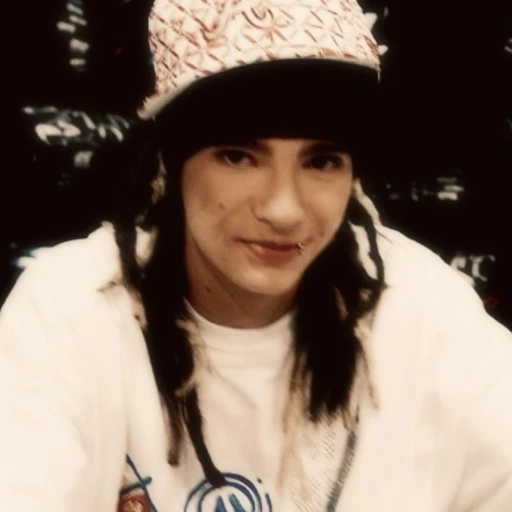 Tom Kaulitz - [First kiss]