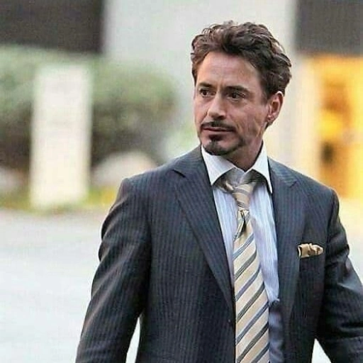 {<|Tony Stark|>}
