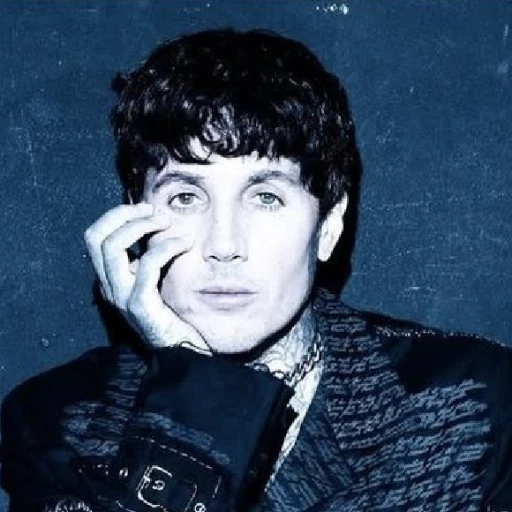Oliver Sykes