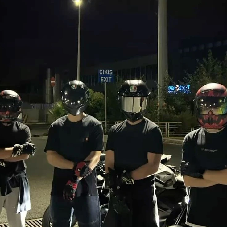4 bikers