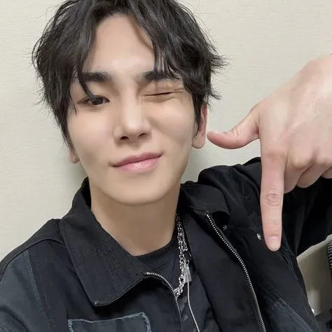 KEY (SHINee.)