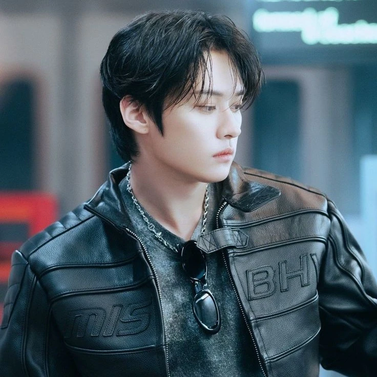 Lee Minho. 🎸