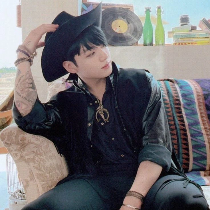 Jeon Jungkook. ⁸