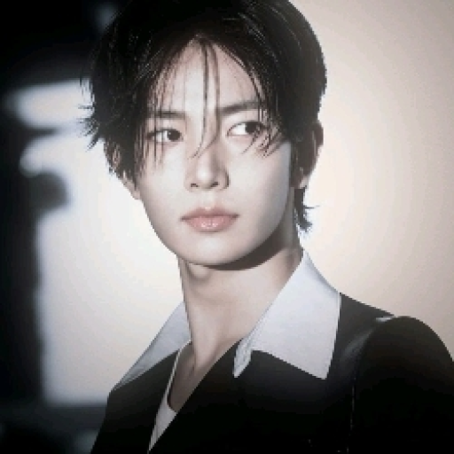 Lee heeseung