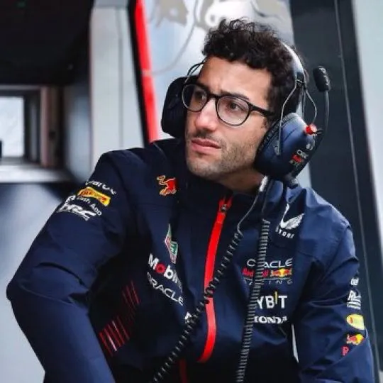 ★ • Daniel Ricciardo • ★