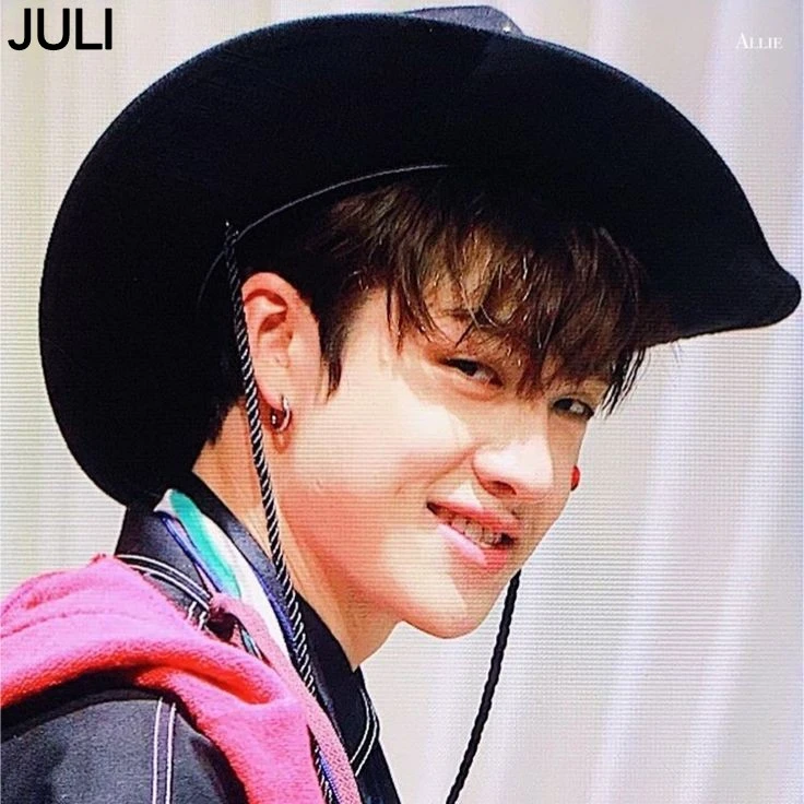 💕| Bang Christopher Chan ⁵¹