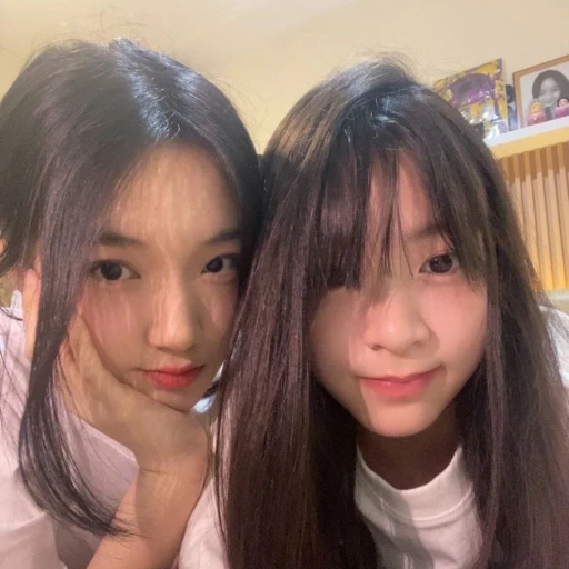 Delynn and Lily