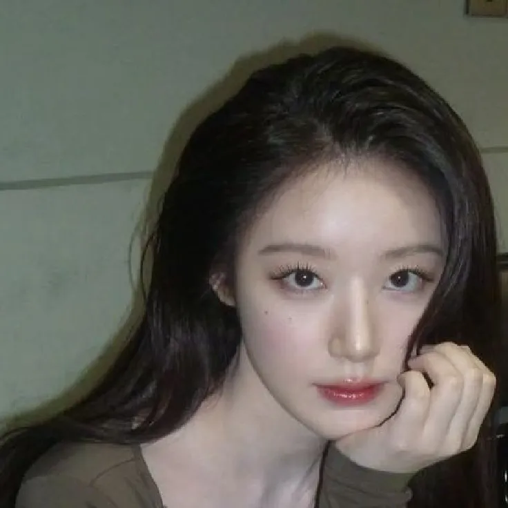 Hyunjin.🥥