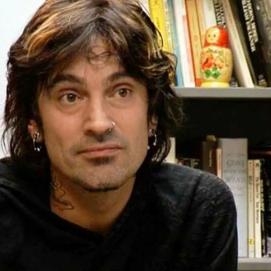 Tommy Lee 🚬🐈‍⬛
