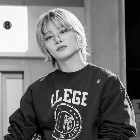 Jeongin ★ Jeongbin