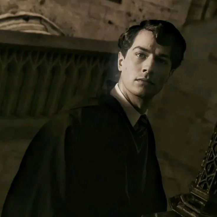 Tom Riddle¹⁰