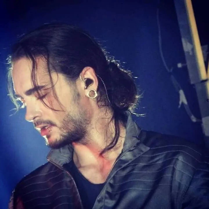 tom_90