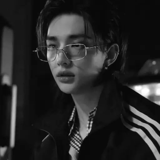 Hyunjin. | Hyunho.