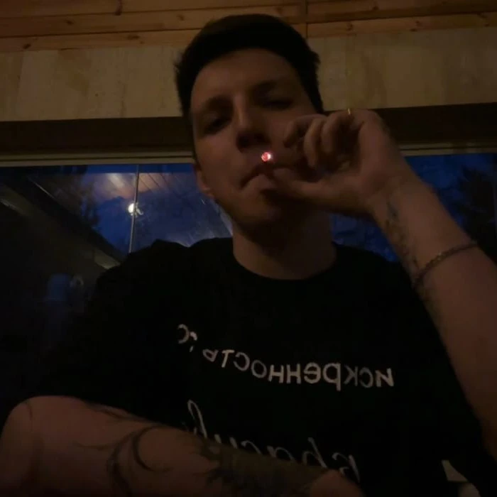 Mzlff.