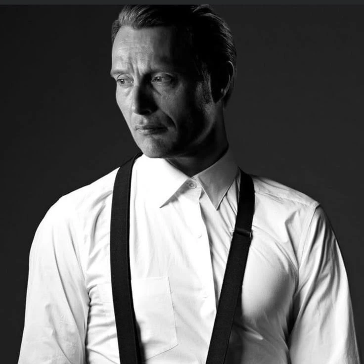 Mads Mikkelsen⁴