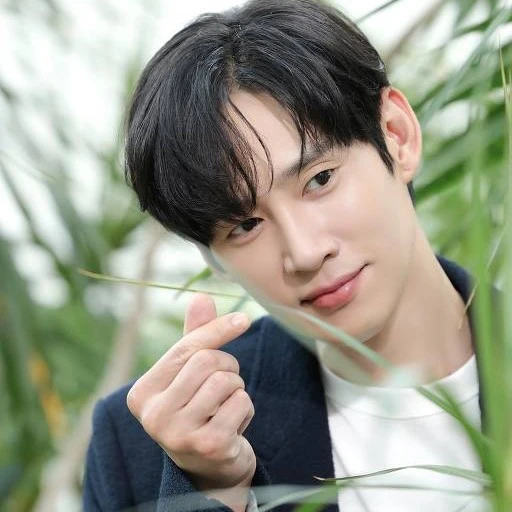 Park Sung-hoon.
