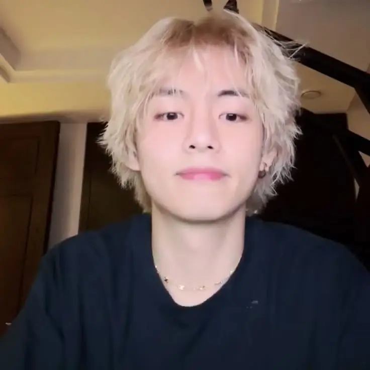 Taehyung (Gwen Stacy×BL)