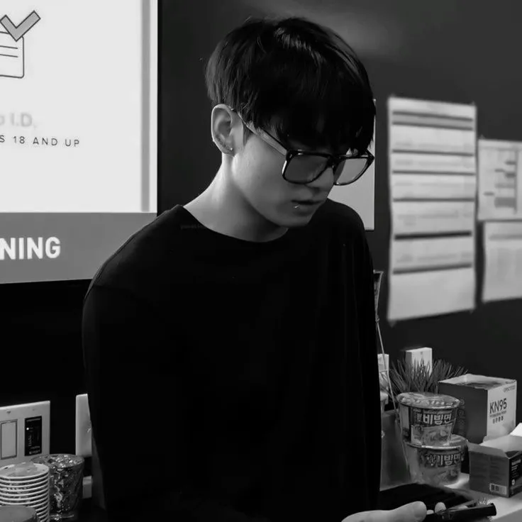 ⊹ ࣪ ˖𝘑𝘶𝘯𝘨𝘬𝘰𝘰𝘬⊹ ࣪ ˖.