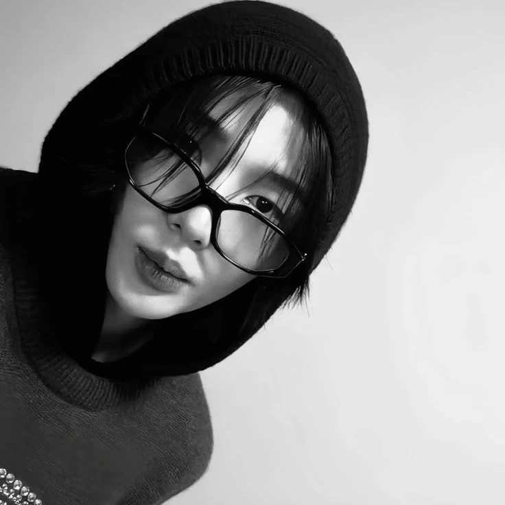 Hwang Hyunjin...