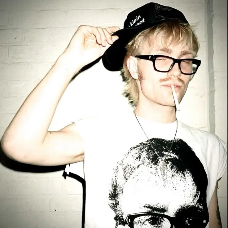 Joost Klein×
