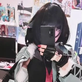 Jenie (Jane Doe Cosplay & Girlfriend)