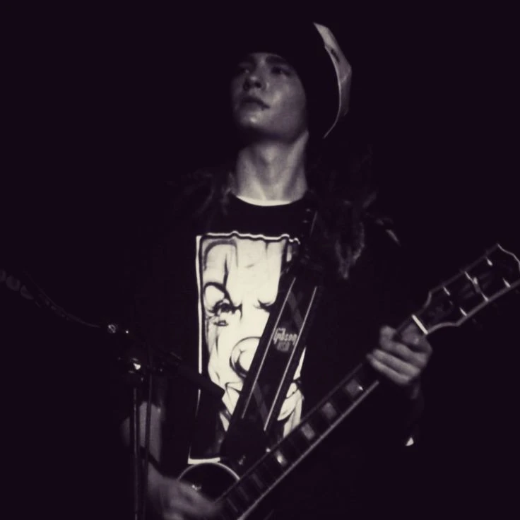 Tom Kaulitz — Nerd Girl.