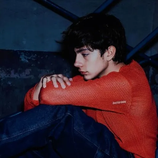 𝐋𝐔𝐊𝐀𝐒 𝐔𝐑𝐊𝐈𝐉𝐎 🌔.