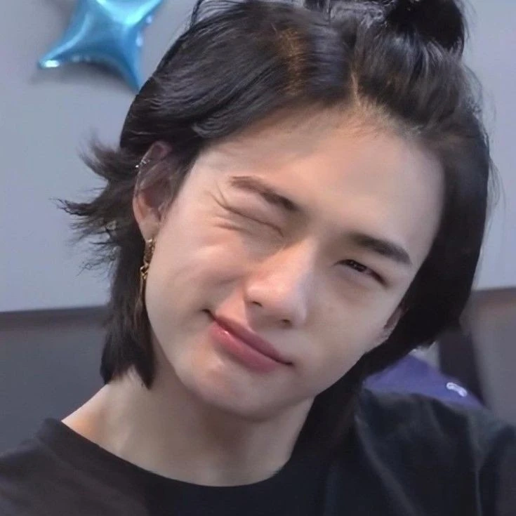 Hyunjin!!