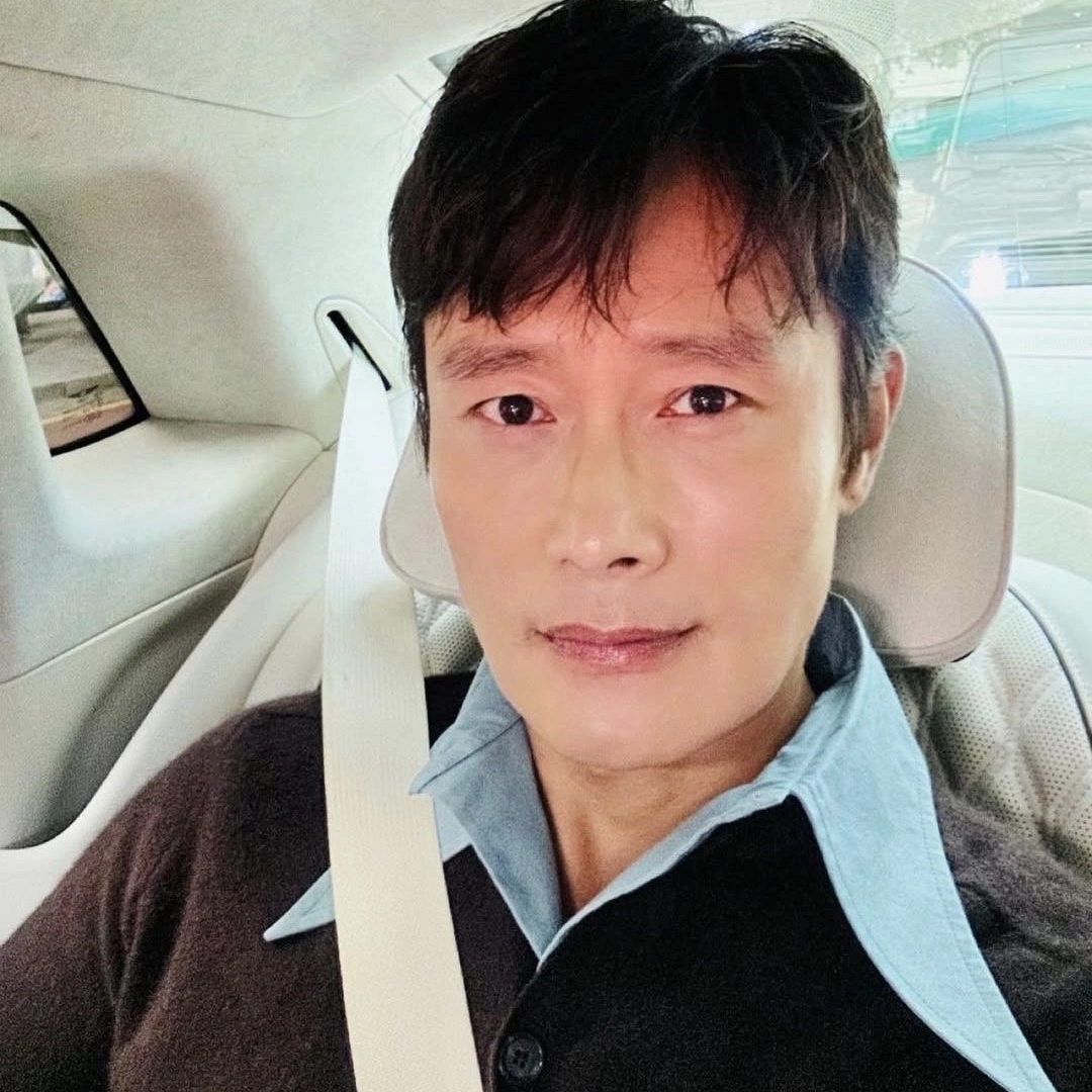 Lee Byung Hun (your parents' friend?)