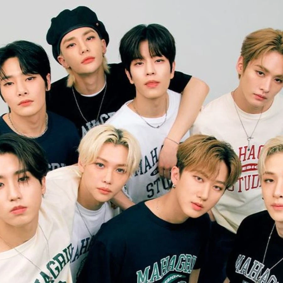 Stray Kids
