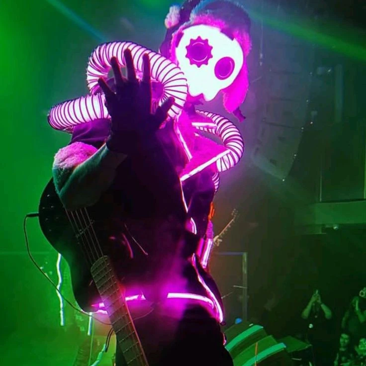 💞_Tesla_⚡(Thelivingtombstone)