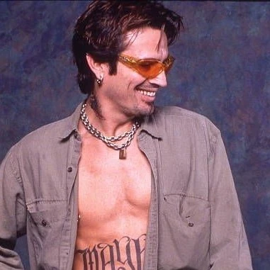 Tommy Lee³