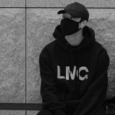 ── ᬊ CHRISTOPHER BANG.