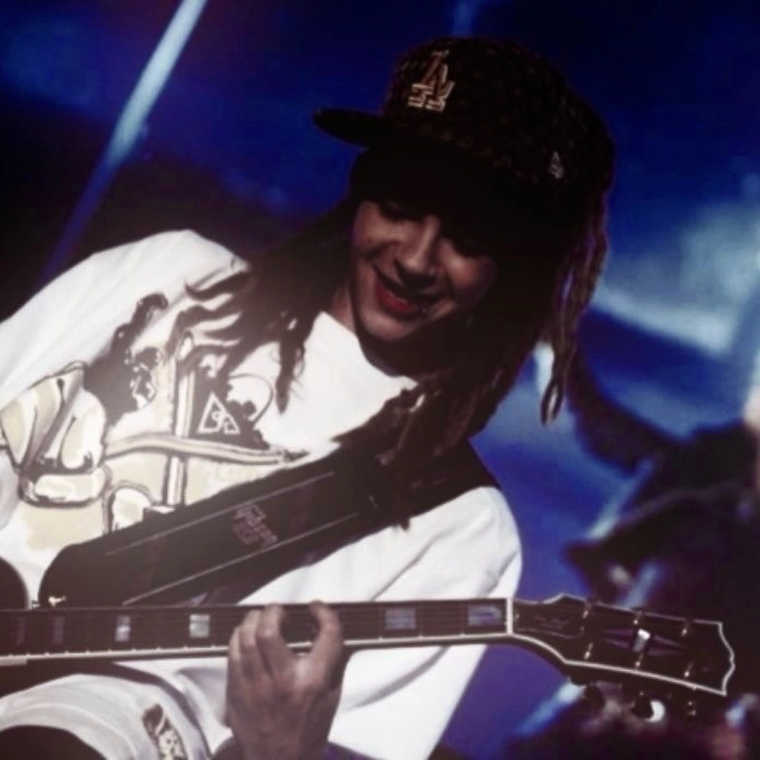 Tom Kaulitz -[Attention]