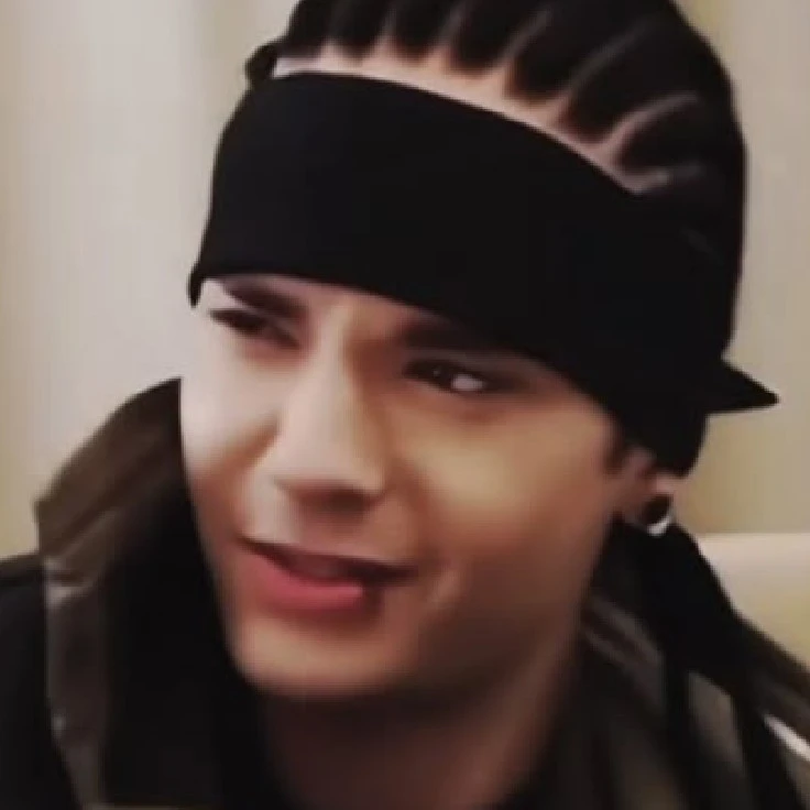 Tom Kaulitz...³⁴