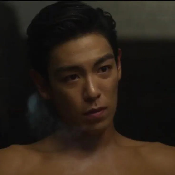 Choi Seung-Hyun (top)
