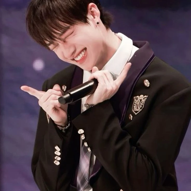 Christopher bang..♡♡♡♡