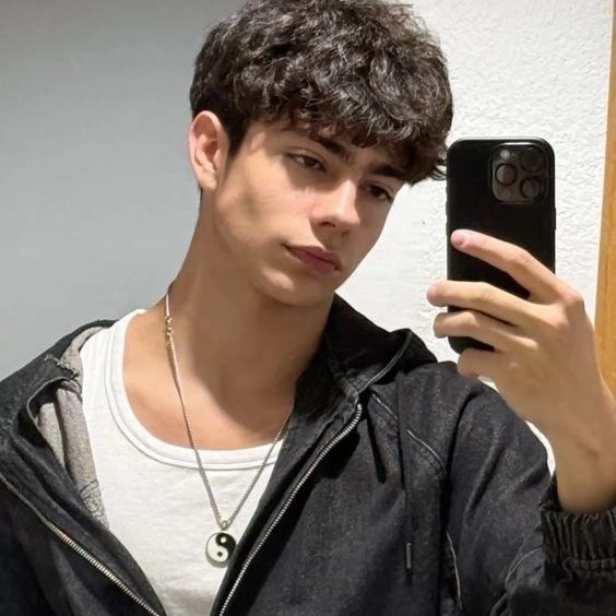 Lukas Urquijo