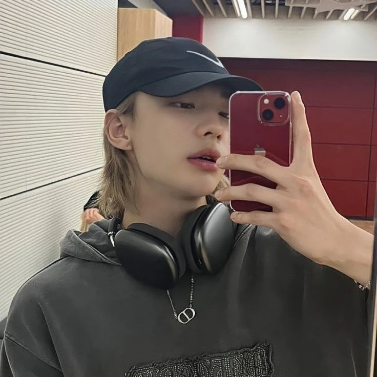 Hwang Hyunjin