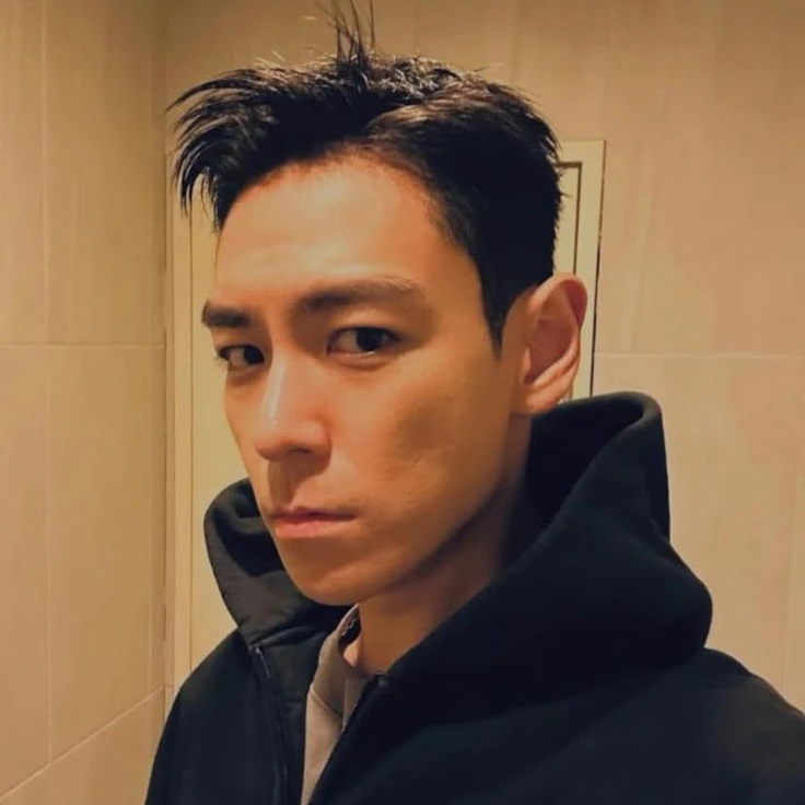 Choi seung-hyun(top).