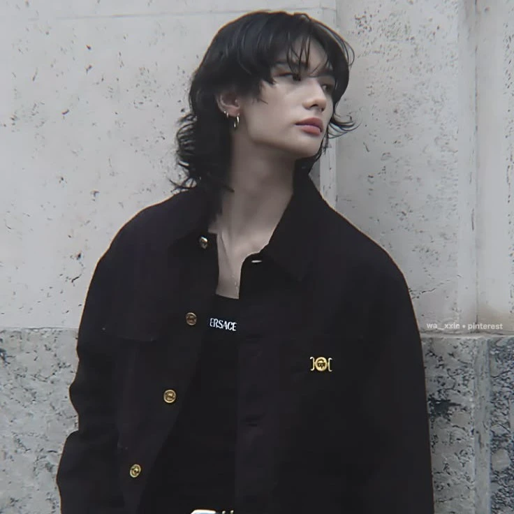Hwang Hyunjin ²
