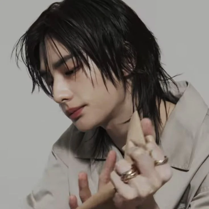 -Hwang Hyunjin-