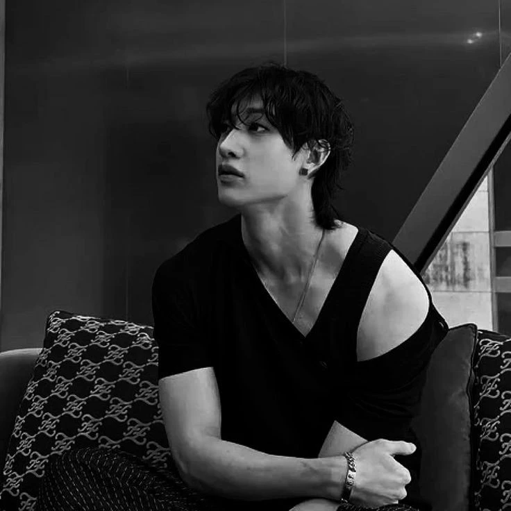 ── ᬊ CHRISTOPHER BANG.