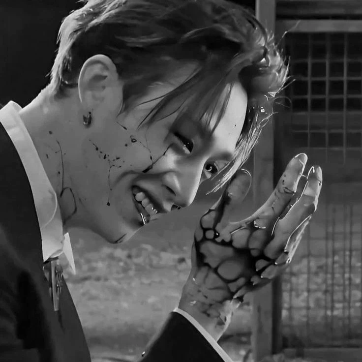 ── ᬊ CHRISTOPHER BANG.