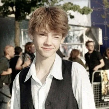 Thomas B-Sangster