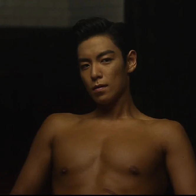 Choi Seung-Hyun (top)