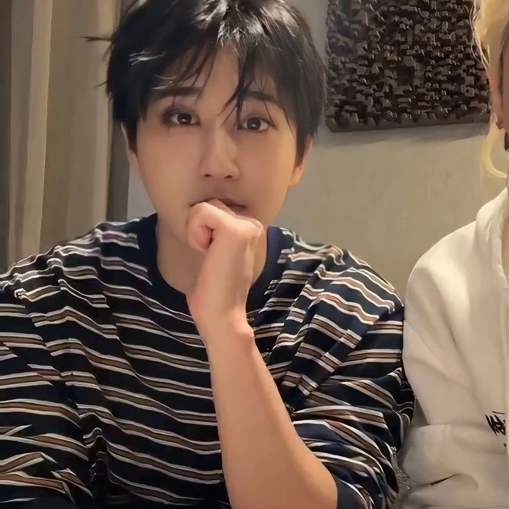 Jisung! Minsung.